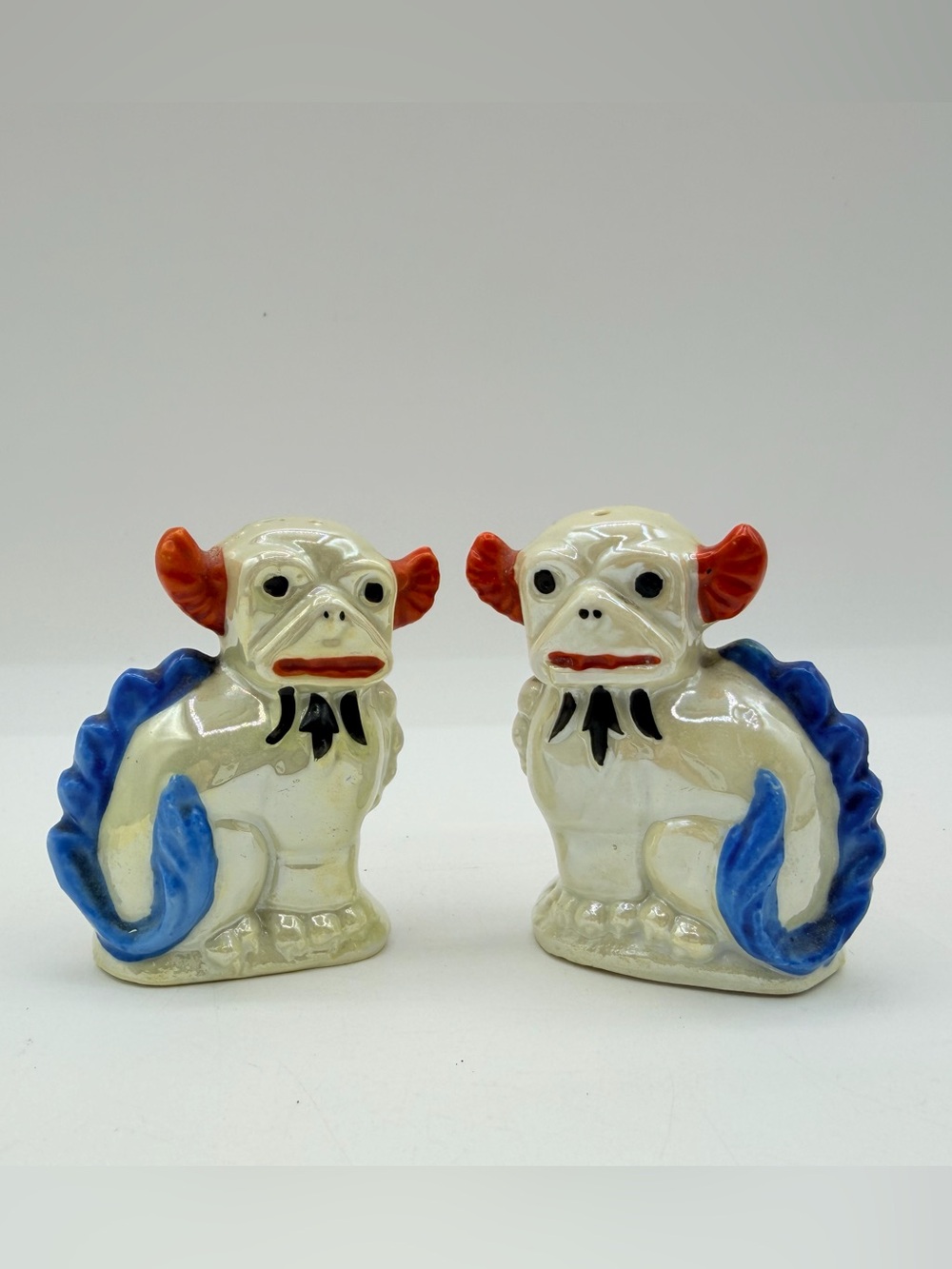 Rare Vintage Asian Foo Dogs Salt and Pepper Shaker